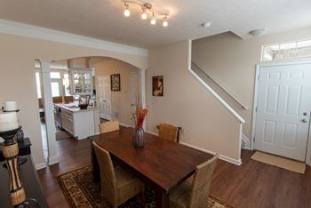 9 Foot ceilings with elegant crown molding
