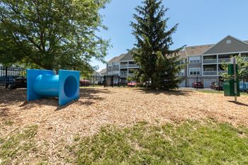 Pet friendly w/new off-leash dog park!