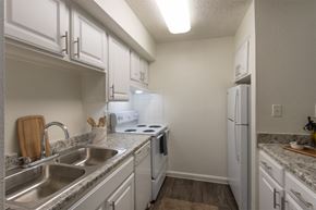 Dallas apartment for rent - Fully Furnished Kitchen at Princeton Court, Texas
