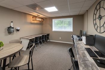 Cybercafe/business center
