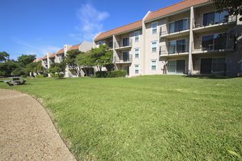 Building exterior at princeton court