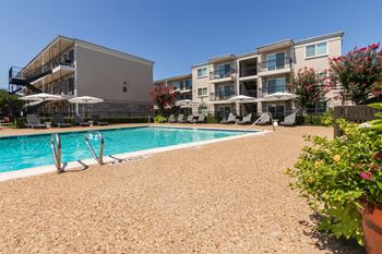 Sparkling swimming pool