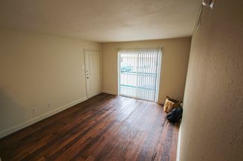 Hardwoodlike flooring*