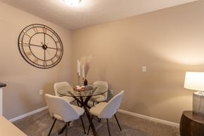 Centerville apartment for rent - This is a photo of the dining room of the 890 square foot 2 bedroom, 2 bath Liberty at Washington Place Apartments in in Miamisburg, Ohio in Washington Township.