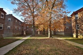 Philadelphia apartment for rent - Courtyard Lawn at Lawndale Apartments, Philadelphia, 19111