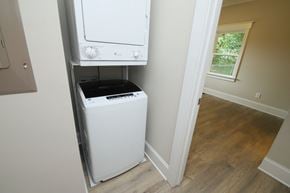 Raleigh triplex for rent - Washer/Dryer