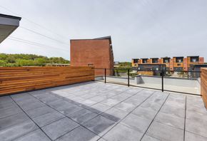 Des Moines apartment for rent - the deck on the top of the building with a view of the city at 5Fifty5, Des Moines  