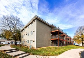 Des Moines apartment for rent - the building in which the apartment is located at Rosemont Place Apartments, Des Moines, Iowa