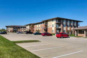 Norwalk apartment for rent - Off Street Parking at Cedarbrooke Place , Norwalk, Iowa