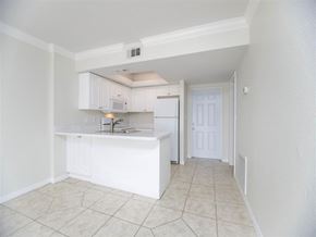 Fort Myers apartment for rent - the cove kitchen not staged