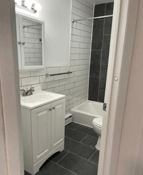 Kingston apartment for rent - Bathroom