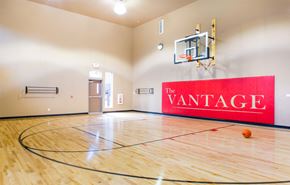 Lynnwood apartment for rent - Indoor Sports Court