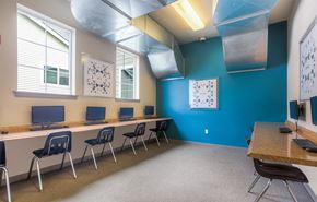 Auburn apartment for rent - Business Center at The Seasons at Lea Hill Village, Washington