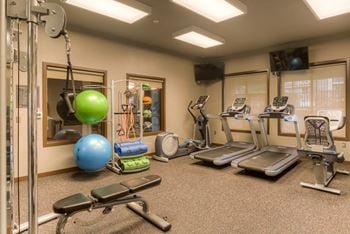 Fitness studio with cardio & free weights