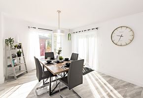 Val D'or apartment for rent - A dining room with a table and chairs.