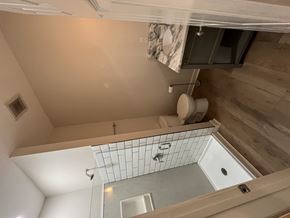 St. Louis apartment for rent - bathroom