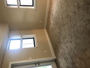 Saint Louis apartment for rent - a view of the top of a ceiling with a window