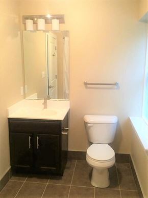 Saint Louis apartment for rent - bath 6000