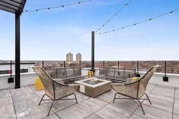 Lago apartments rooftop
