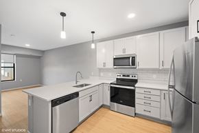 Minneapolis apartment for rent - Lago Apartments, Minneapolis, Minnesota