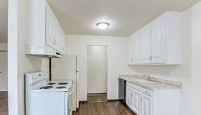 St Paul apartment for rent - Arlington Place Kitchen, St. Paul, Minnesota