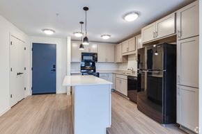 St. Paul apartment for rent - Marshall Avenue Flats, St Paul, MN
