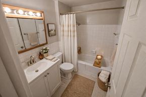 St. Paul apartment for rent - 1410 St Paul Place, St Paul, MN