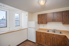 St. Paul apartment for rent - Heritage House Kitchen, St. Paul, Minnesota