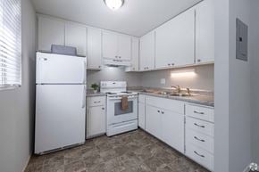 St Paul apartment for rent - Brewster Place Apartments Saint Paul, MN Kitchen