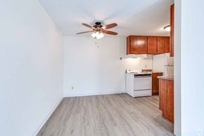 Forest Lake apartment for rent - 956 Place Apartments, Forest Lake, MN
