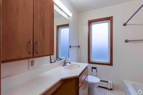 St. Paul apartment for rent - Rolling Hills Apartments, St Paul, MN