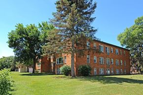 Maplewood apartment for rent - Gateway Apartments Exterior