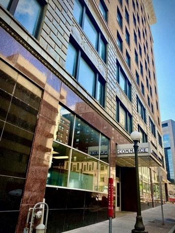 St. Paul apartment for rent - A building with the word "Commons" on it.