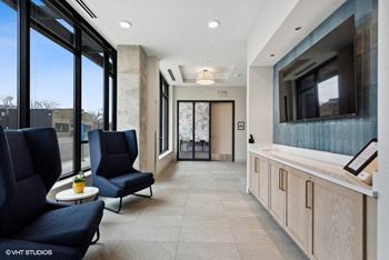 Lago apartments common area