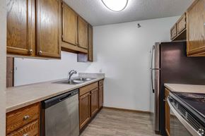 Anoka apartment for rent - Woodland Park Apartments, Anoka, MN