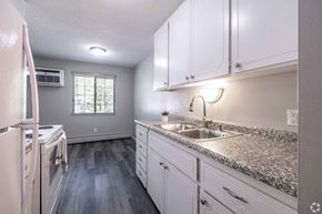 St Paul apartment for rent - Brewster Place Apartments Saint Paul, MN Kitchen