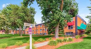 Oakdale apartment for rent - A sign in front of a building that says