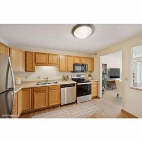 White Bear Lake apartment for rent - Lakewood Place Apartments, White Bear Lake, MN