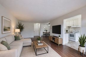 Roseville apartment for rent - Victoria Flats, Roseville, MN