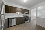 Southfield apartment for rent - Classic Kitchen at Franklin River Apartments, Southfield, 48034