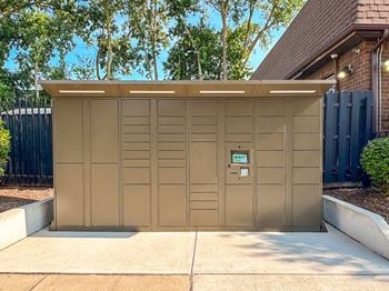 24-Hour package locker system at knottingham apartments in clinton township, mi.