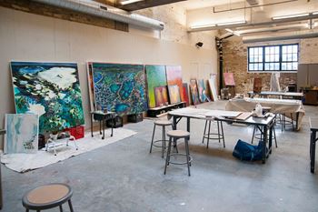 Paint studio