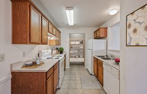 Gallatin apartment for rent - Virtually Staged Kitchen at Chapel Ridge of Gallatin, Gallatin Tennessee