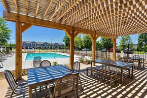 Murfreesboro apartment for rent - Outdoor Patio at Chariot Pointe Apartments, Murfreesboro, TN 37130