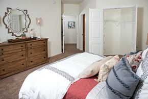 Prior Lake apartment for rent - Gorgeous Bedroom at The Grainwood Senior Apartments, Prior Lake