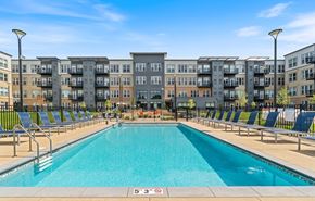 West St. Paul apartment for rent - Dominium-Hilltop at Signal Hills-Pool