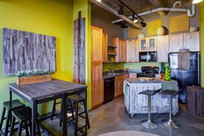 St. Louis apartment for rent - Leather Trades_Model Kitchen