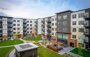 West St. Paul apartment for rent - Courtyard at Legacy Commons at Signal Hills 55+ Apartments, Minnesota, 55118