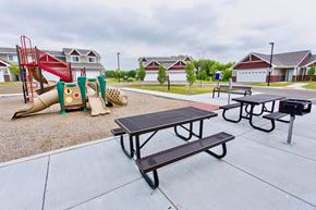 Medina townhouse for rent - Medina Townhomes_Picnic Area