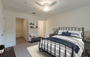 Lawrenceville apartment for rent - Oaks at New Hope_Model Bedroom